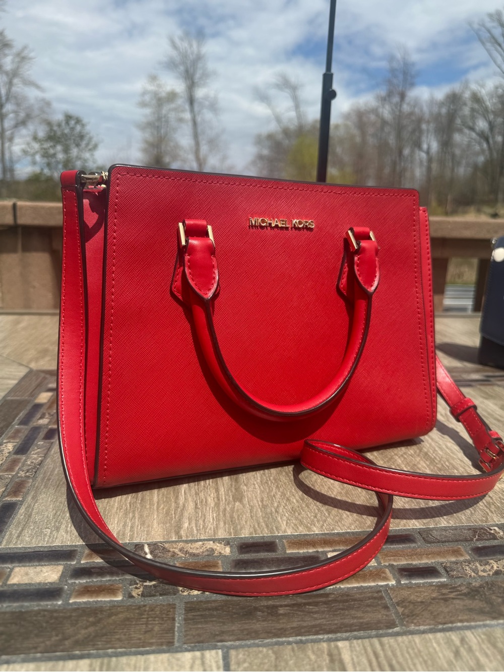 EUC Michael Kors Hope Red Saffiano Satchel Crossbody with Detachable Strap - Picture 3 of 11